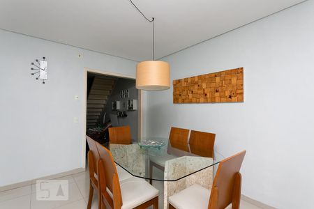 Sala de casa à venda com 3 quartos, 220m² em Vila Pompéia, São Paulo