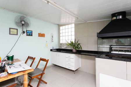 Casa à venda com 220m², 3 quartos e 2 vagas Casa à venda com 220m², 3 quartos e 2 vagasÁrea Gourmet