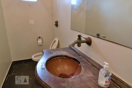 Casa à venda com 550m², 4 quartos e 5 vagas Casa à venda com 550m², 4 quartos e 5 vagasLavabo