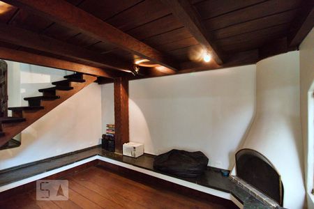 Sala de casa à venda com 4 quartos, 550m² em Jardim Leonor, São Paulo