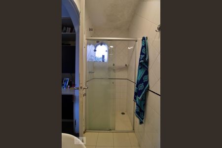 Casa à venda com 550m², 4 quartos e 5 vagas Casa à venda com 550m², 4 quartos e 5 vagasBanheiro da Suíte 3