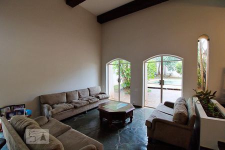 Sala de casa à venda com 4 quartos, 550m² em Jardim Leonor, São Paulo