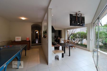 Casa à venda com 550m², 4 quartos e 5 vagas Casa à venda com 550m², 4 quartos e 5 vagasSalão de jogos