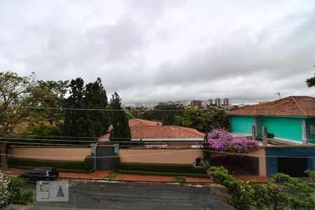 Casa à venda com 550m², 4 quartos e 5 vagas Casa à venda com 550m², 4 quartos e 5 vagasVista da Suíte 3