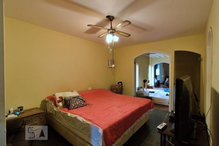 Casa à venda com 550m², 4 quartos e 5 vagas Casa à venda com 550m², 4 quartos e 5 vagasSuíte 1