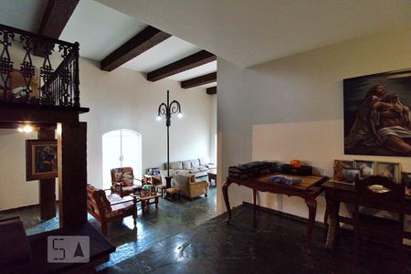 Sala de casa à venda com 4 quartos, 550m² em Jardim Leonor, São Paulo