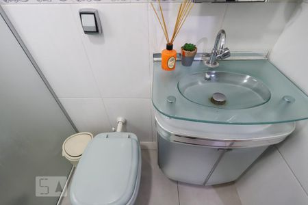 Casa à venda com 122m², 3 quartos e 2 vagasBanheiro Social 2