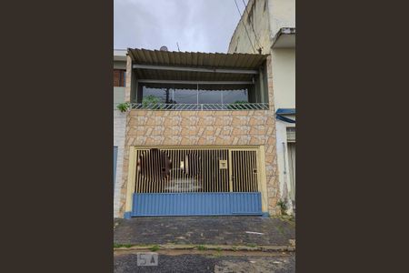 Casa à venda com 122m², 3 quartos e 2 vagasFachada