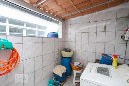Casa à venda com 122m², 3 quartos e 2 vagasLavanderia