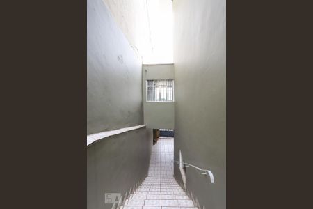 Casa à venda com 122m², 3 quartos e 2 vagasEscada