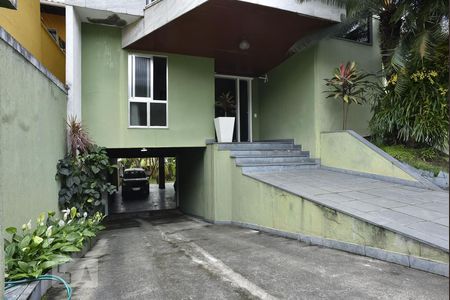 Casa de condomínio à venda com 450m², 4 quartos e 6 vagasGaragem