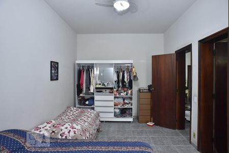 Casa de condomínio à venda com 450m², 4 quartos e 6 vagasSuíte 2