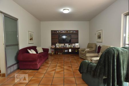 Sala de casa de condomínio à venda com 4 quartos, 450m² em Anil, Rio de Janeiro