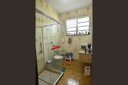 Casa de condomínio à venda com 450m², 4 quartos e 6 vagasBanheiro da Suíte