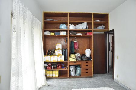 Casa de condomínio à venda com 450m², 4 quartos e 6 vagasQuarto 2