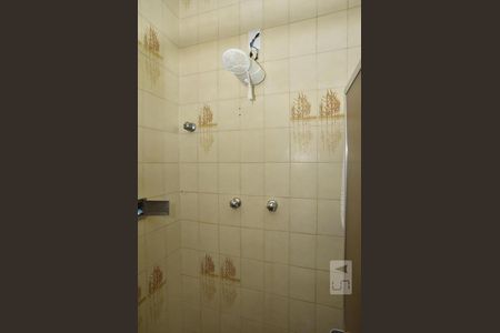 Casa de condomínio à venda com 450m², 4 quartos e 6 vagasBanheiro Social