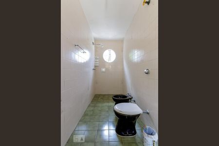 Casa à venda com 420m², 5 quartos e 2 vagas Casa à venda com 420m², 5 quartos e 2 vagasBanheiro da Suíte