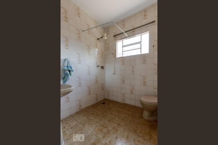 Casa à venda com 420m², 5 quartos e 2 vagas Casa à venda com 420m², 5 quartos e 2 vagasBanheiro