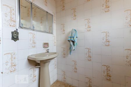 Casa à venda com 420m², 5 quartos e 2 vagas Casa à venda com 420m², 5 quartos e 2 vagasBanheiro