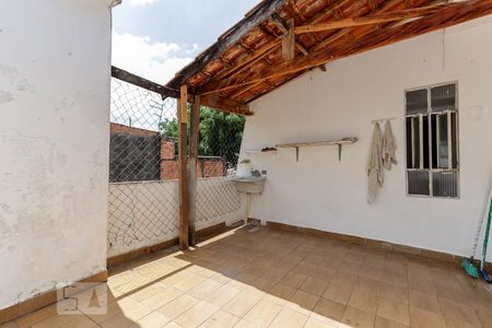 Casa à venda com 420m², 5 quartos e 2 vagas Casa à venda com 420m², 5 quartos e 2 vagasÁrea de Serviço
