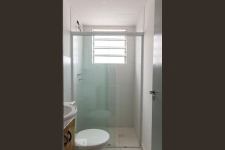 Apartamento para alugar com 46m², 2 quartos e 1 vaga Apartamento para alugar com 46m², 2 quartos e 1 vagaBanheiro