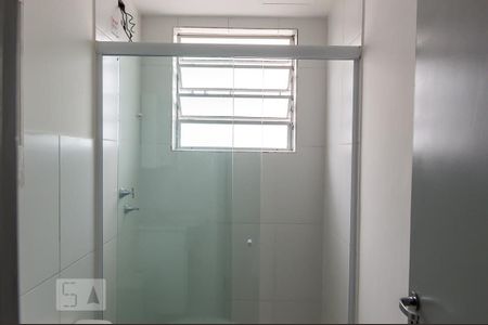 Apartamento para alugar com 46m², 2 quartos e 1 vaga Apartamento para alugar com 46m², 2 quartos e 1 vagaBanheiro