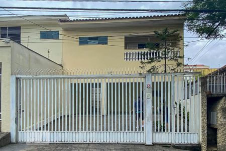 Casa à venda com 240m², 3 quartos e 5 vagasFachada