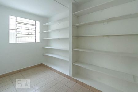Casa à venda com 240m², 3 quartos e 5 vagasQuarto de serviço
