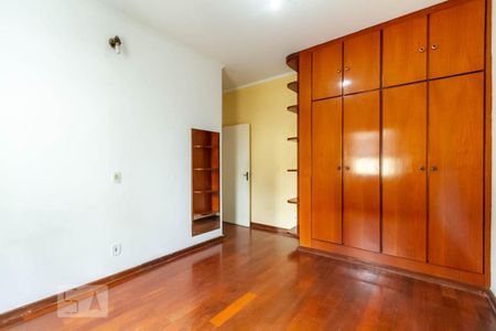 Casa à venda com 240m², 3 quartos e 5 vagasQuarto 2