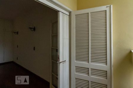 Casa à venda com 240m², 3 quartos e 5 vagasVaranda da suíte