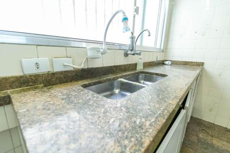 Casa à venda com 240m², 3 quartos e 5 vagasPia