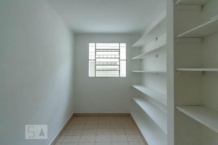 Casa à venda com 240m², 3 quartos e 5 vagasQuarto de serviço