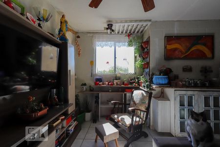 Sala de apartamento à venda com 2 quartos, 35m² em Mário Quintana, Porto Alegre