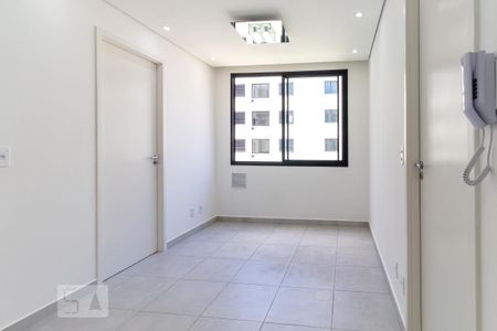 Sala de apartamento para alugar com 2 quartos, 43m² em Jurubatuba, São Paulo