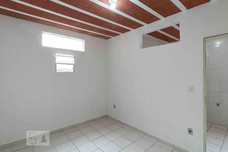Quarto de kitnet/studio para alugar com 2 quartos, 38m² em Trevo, Belo Horizonte