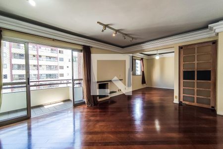 Sala de apartamento para alugar com 3 quartos, 125m² em Vila Suzana, São Paulo