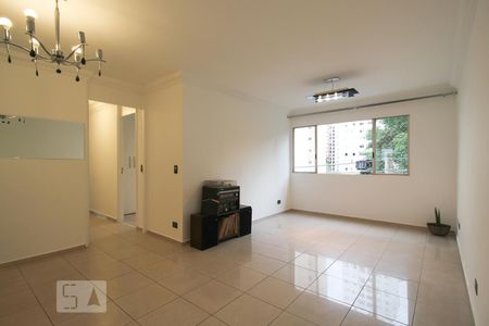 Sala de apartamento para alugar com 3 quartos, 93m² em Indianópolis, São Paulo