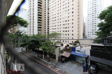 Vista  de apartamento para alugar com 3 quartos, 93m² em Indianópolis, São Paulo