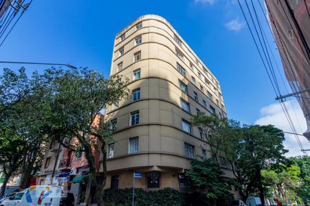Apartamento para alugar com 69m², 2 quartos e sem vaga Apartamento para alugar com 69m², 2 quartos e sem vagaFachada