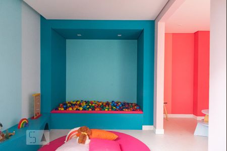Apartamento à venda com 39m², 2 quartos e sem vagaÁrea comum
