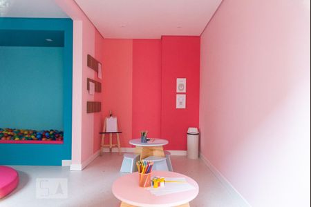 Apartamento à venda com 39m², 2 quartos e sem vagaÁrea comum