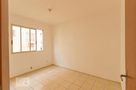 Quarto 1 de apartamento para alugar com 2 quartos, 48m² em Campo Grande, Rio de Janeiro