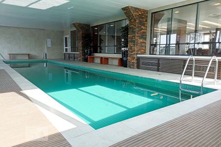 Studio para alugar com 58m², 2 quartos e 1 vaga Studio para alugar com 58m², 2 quartos e 1 vagaÁrea comum - Piscina