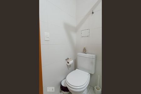 Studio para alugar com 58m², 2 quartos e 1 vaga Studio para alugar com 58m², 2 quartos e 1 vagaBanheiro social