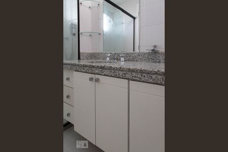 Apartamento para alugar com 113m², 3 quartos e 2 vagasBanheiro da suíte 2