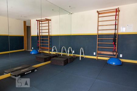 Apartamento para alugar com 113m², 3 quartos e 2 vagasÁrea comum - sala de ginástica