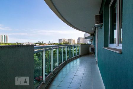 Varanda  de apartamento para alugar com 3 quartos, 113m² em Barra da Tijuca, Rio de Janeiro