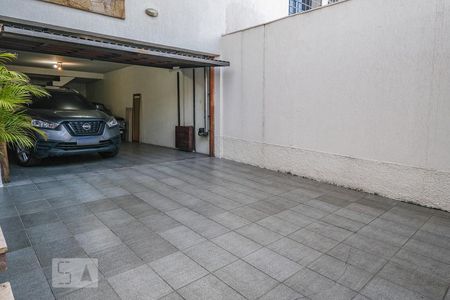 Casa à venda com 300m², 4 quartos e 4 vagasGaragem