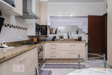 Casa à venda com 300m², 4 quartos e 4 vagasCozinha
