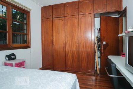 Casa à venda com 300m², 4 quartos e 4 vagasQuintal 2